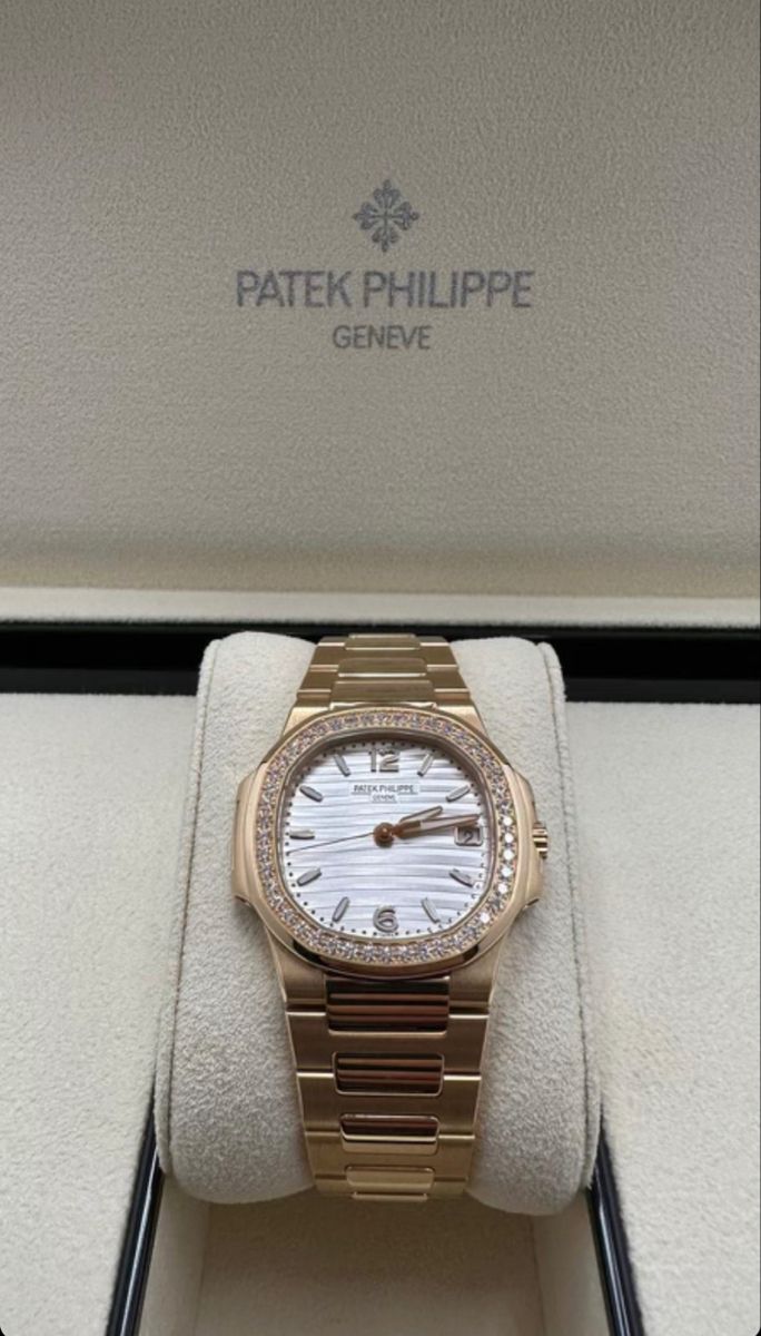 Patek Phillipe Golden For Women