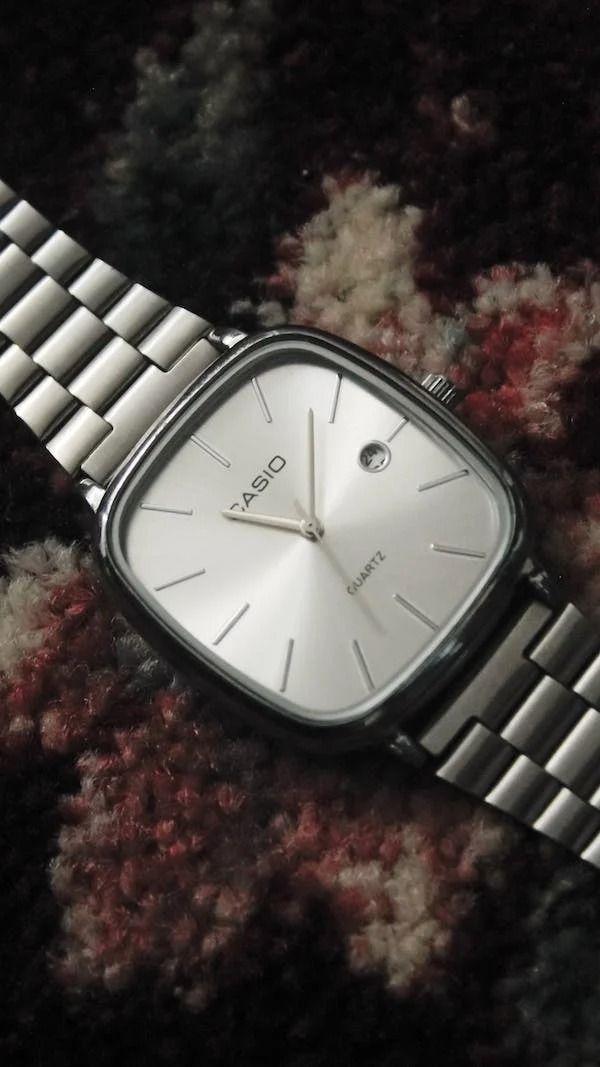 Casio Vintage Silver-Classic Minimalist Design