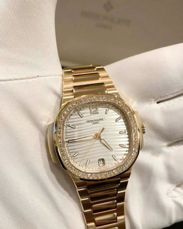 Patek Phillipe Golden For Women