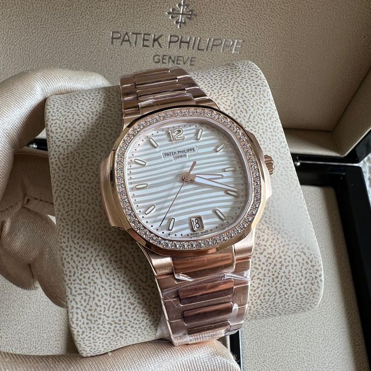Patek Phillipe Golden For Women