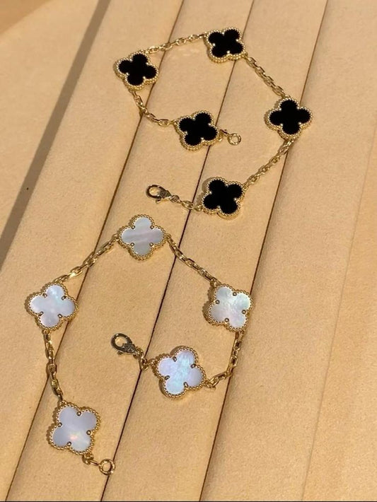 Flower hand bracelets